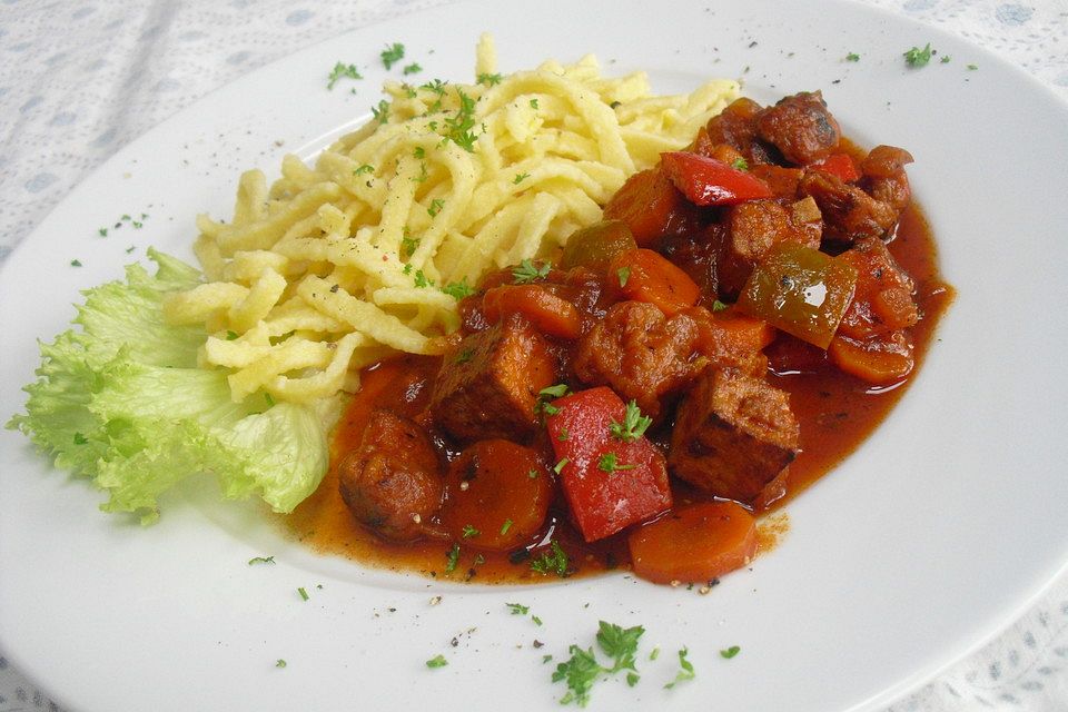 Veganes Gulasch