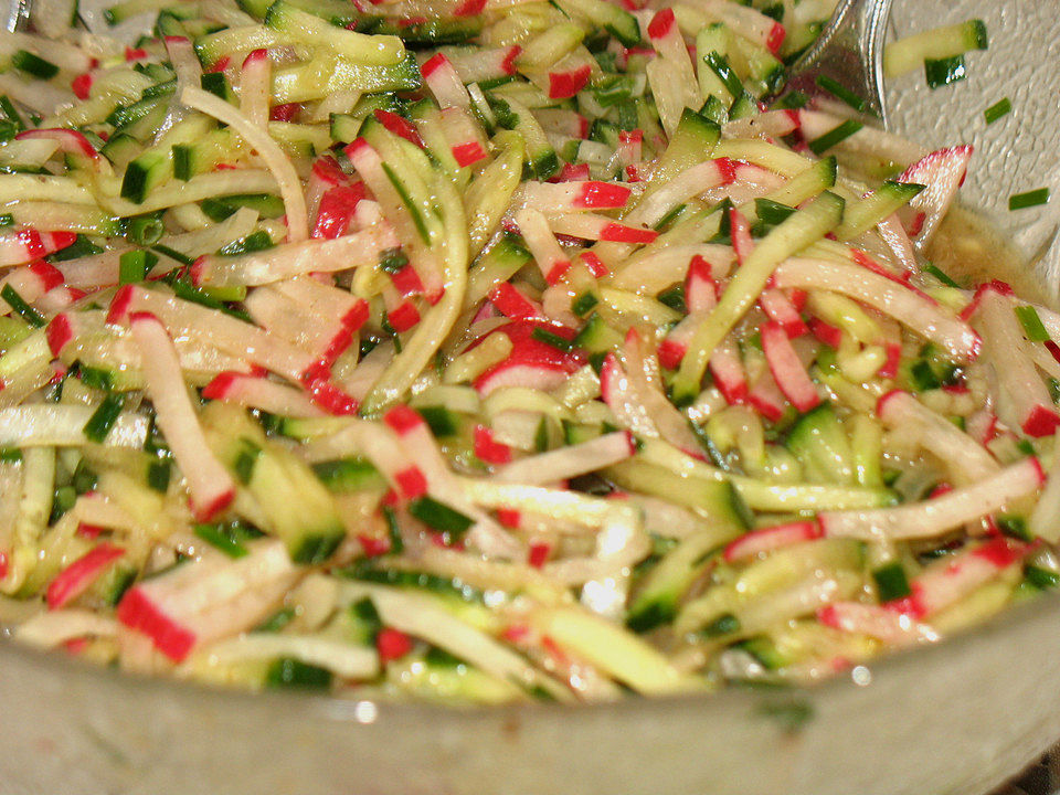 Rettich-Gurken-Salat von Juulee | Chefkoch