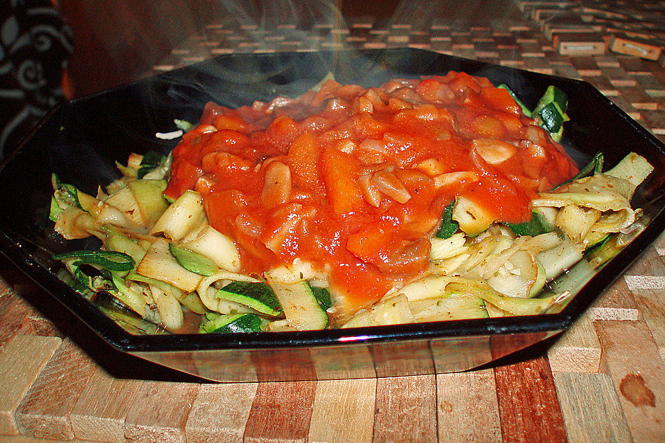 Vegetarische Bolognese mit "Zucchininudeln"