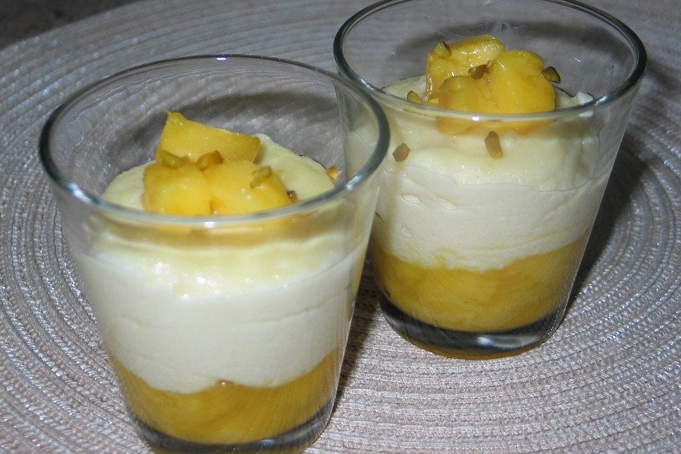 Mango-Grießpudding-Nachspeise