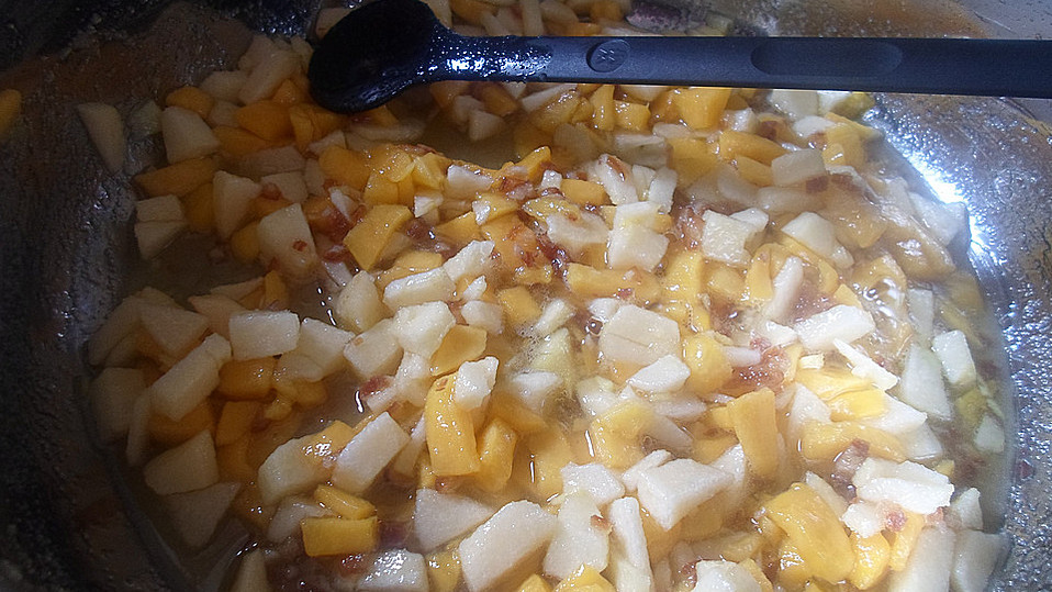 Mango-Apfel-Dattel-Ingwer-Konfitüre für den Single-Haushalt von movostu Mango-Apfel-Dattel-Ingwer-Konfitüre für den Single-Haushalt von movostu