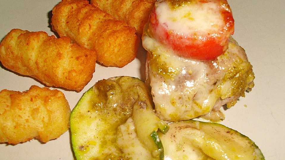 Schweinefilet mit Tomaten und Mozzarella überbacken von tanbi123 Schweinefilet mit Tomaten und Mozzarella überbacken von tanbi123