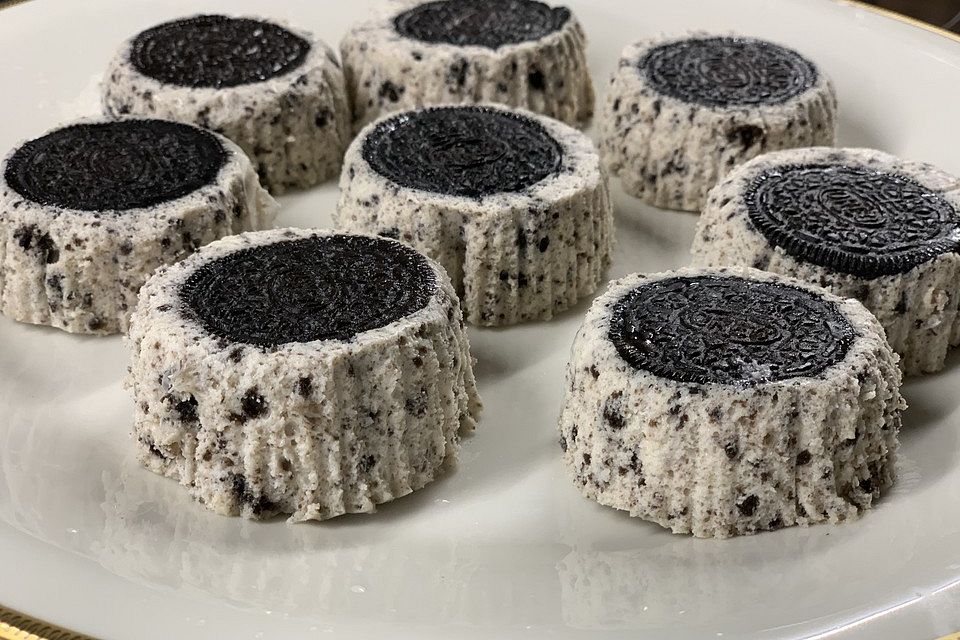 Mini Oreo Cheesecakes