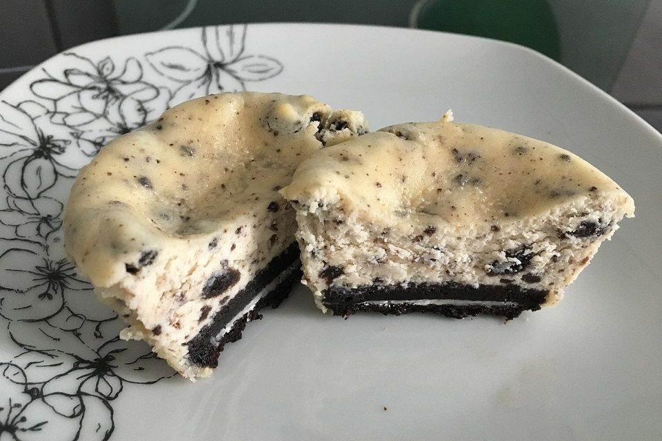 Mini Oreo Cheesecakes