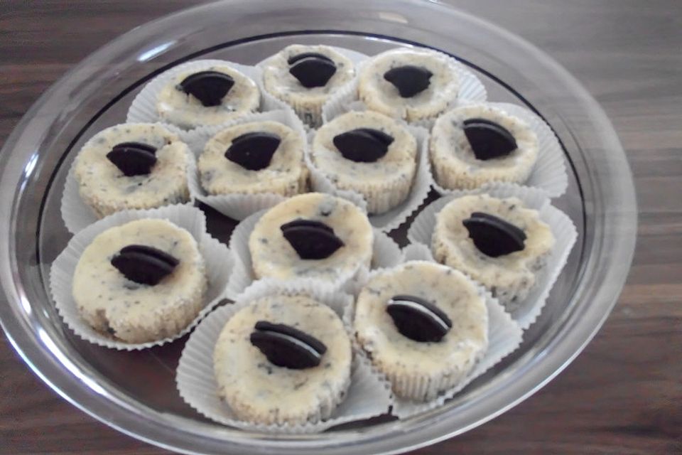 Mini Oreo Cheesecakes