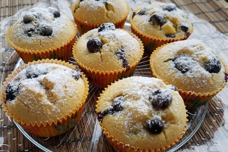 Eierlikör-Heidelbeer-Muffins