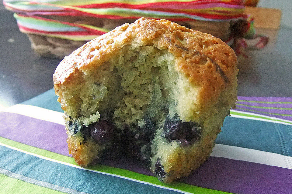 Eierlikör-Heidelbeer-Muffins