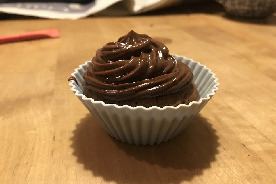 Schokoladen Cupcakes mit Schoko-Buttercreme