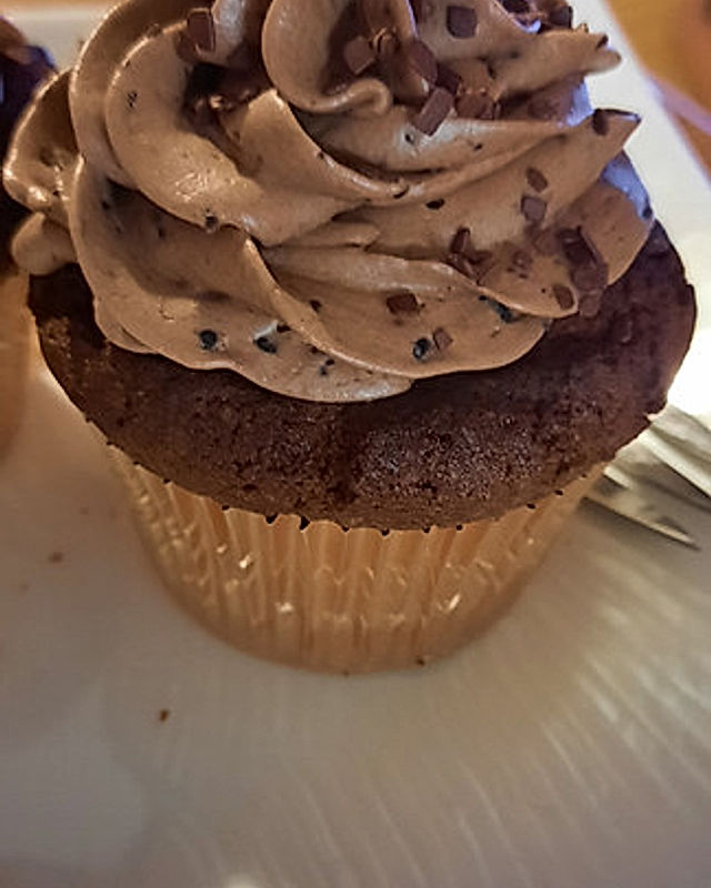Schokoladen Cupcakes mit Schoko-Buttercreme