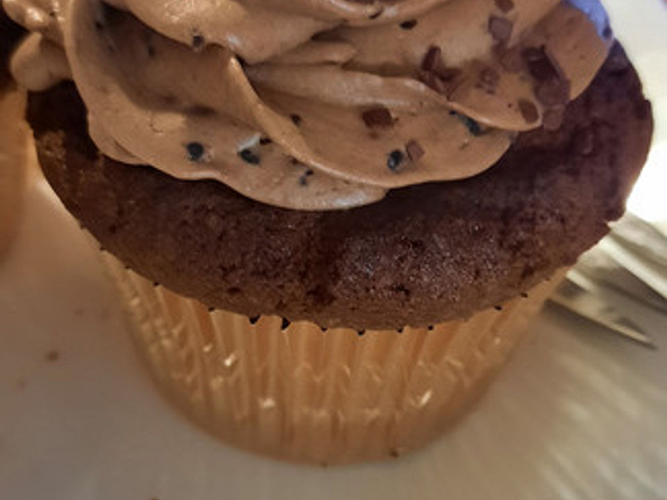 Schokoladen Cupcakes mit Schoko-Buttercreme von oOLulaOo| Chefkoch