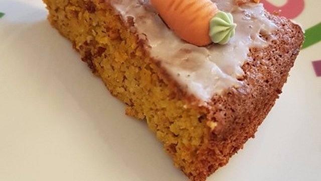 Möhren-Nuss-Kuchen von ApolloMerkur