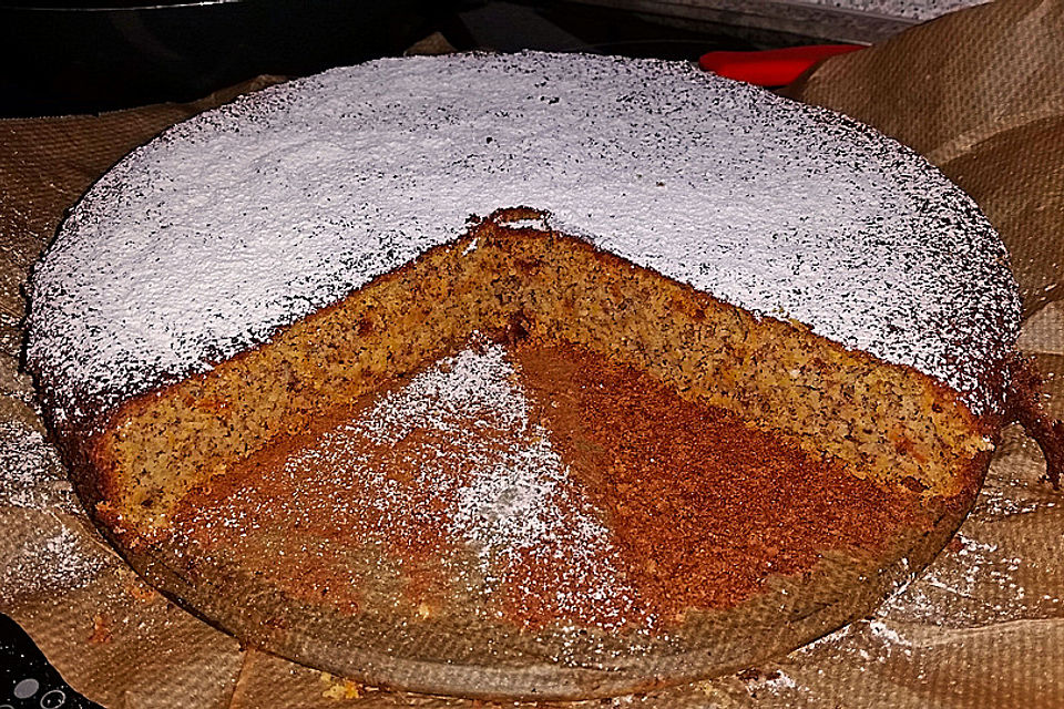 Möhren-Nuss-Kuchen