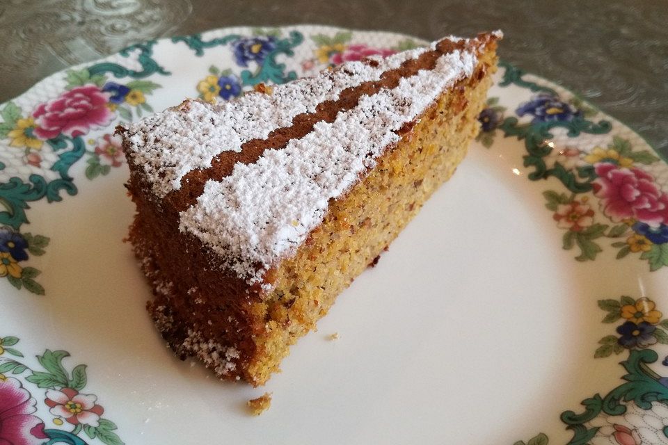 Möhren-Nuss-Kuchen