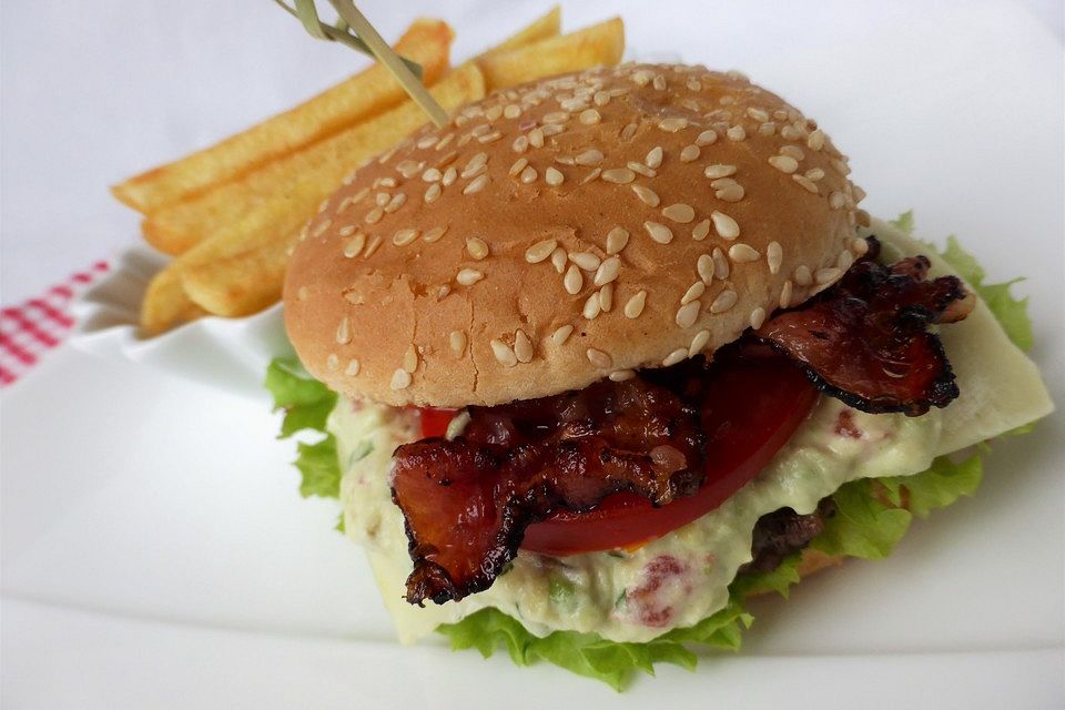 California Burger mit Avocado-Mayonnaise