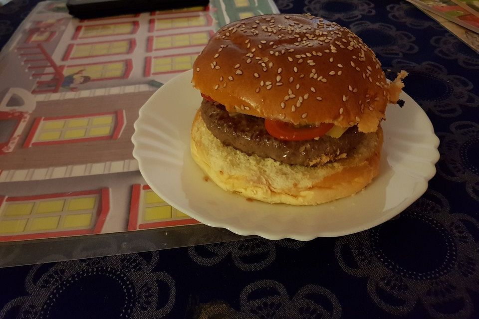 California Burger mit Avocado-Mayonnaise