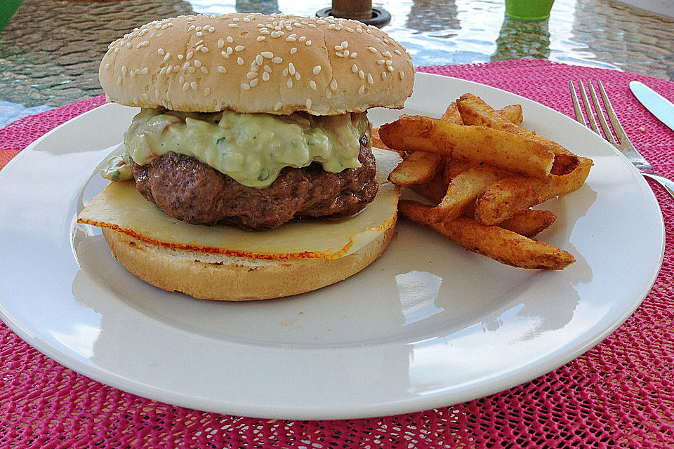 California Burger mit Avocado-Mayonnaise