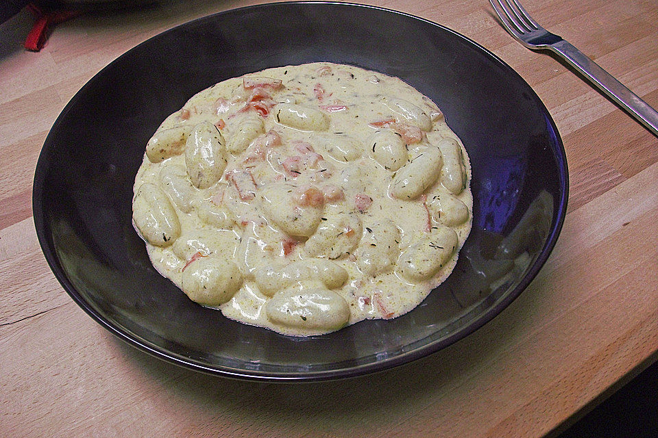 Gnocchi mit Tomaten-Crème fraîche