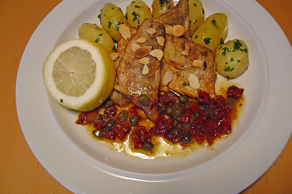 Eglifilets mit Mandeln und Kapern