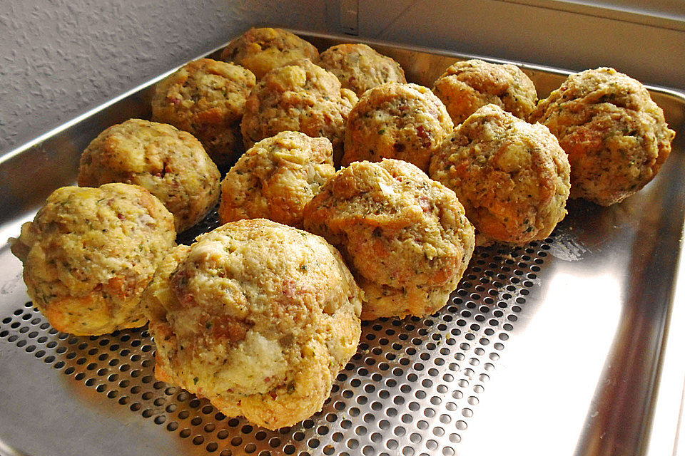 Semmelknödel aus dem Dampfgarer