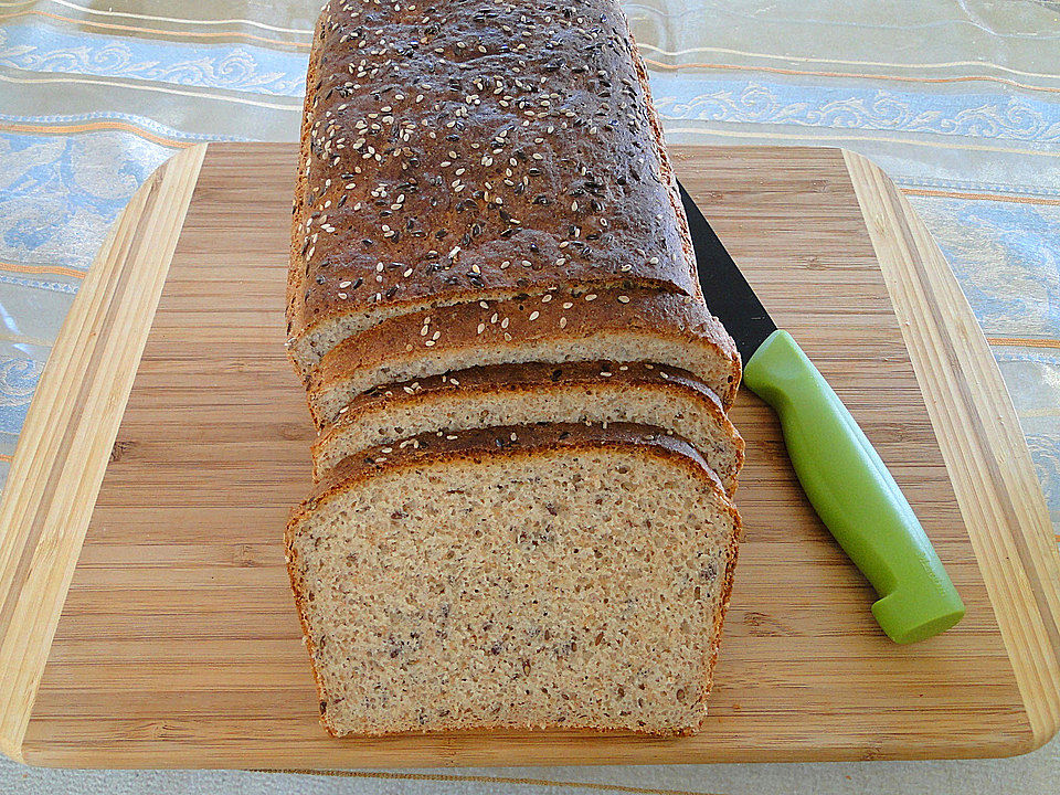 Dinkel-Amaranth-Vollkornbrot mit Leinsamen - Kochen Gut | kochengut.de