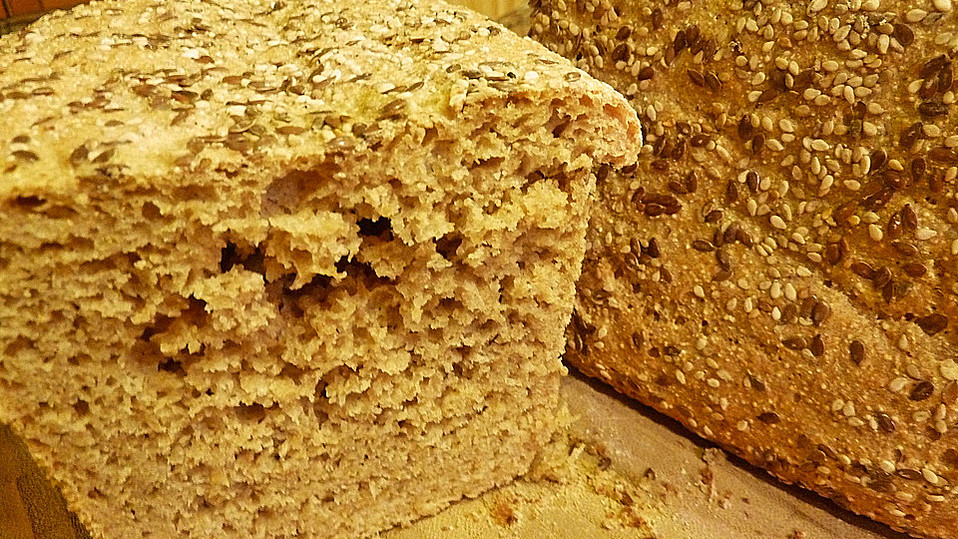 Dinkel-Amaranth-Vollkornbrot mit Leinsamen von Backmouse Dinkel-Amaranth-Vollkornbrot mit Leinsamen von Backmouse