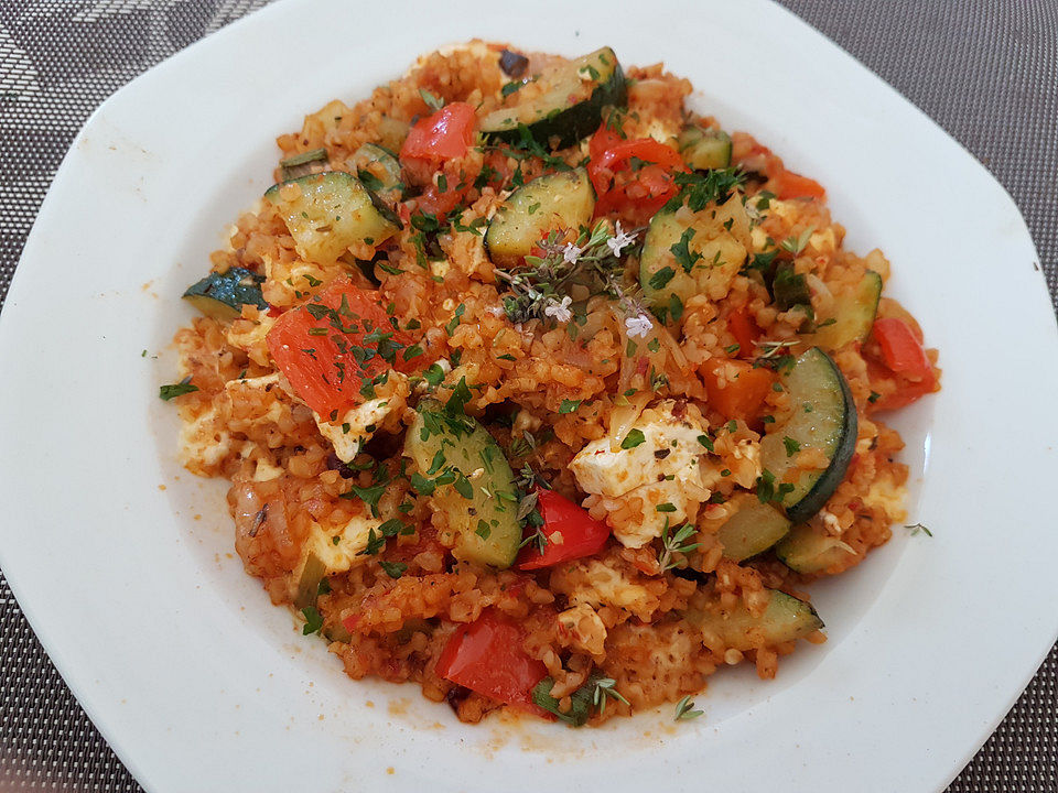 Bulgurpfanne mit Gemüse und Feta von kaychri| Chefkoch