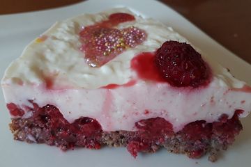Himbeer-Joghurtcreme-Torte