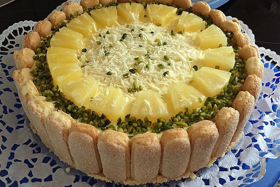 Charlotte-Ananas-Torte