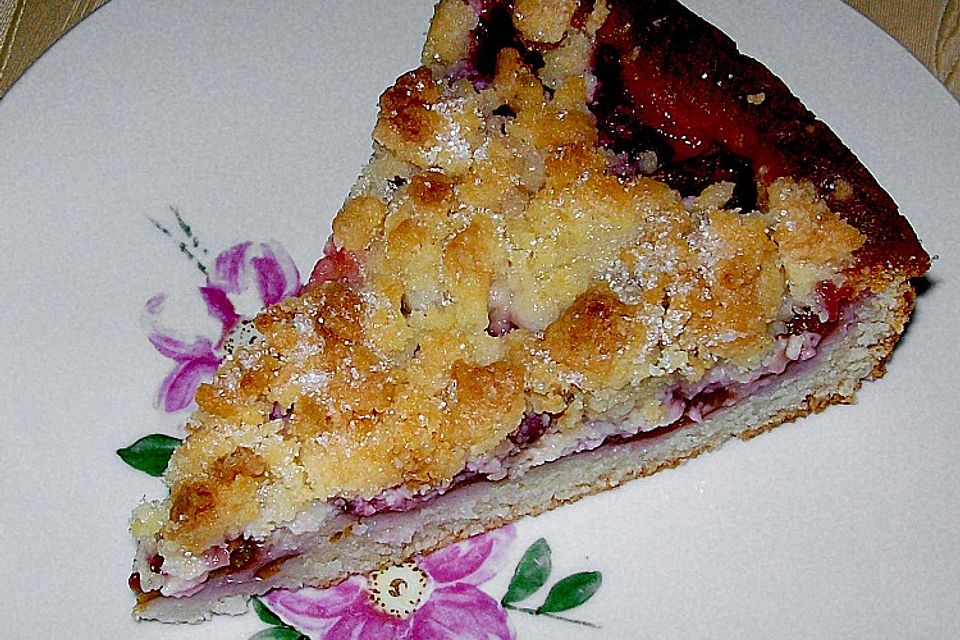 Pflaumenkuchen mit Streuseln