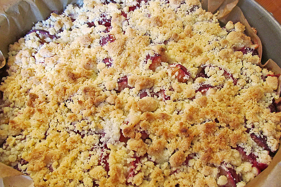 Pflaumenkuchen mit Streuseln