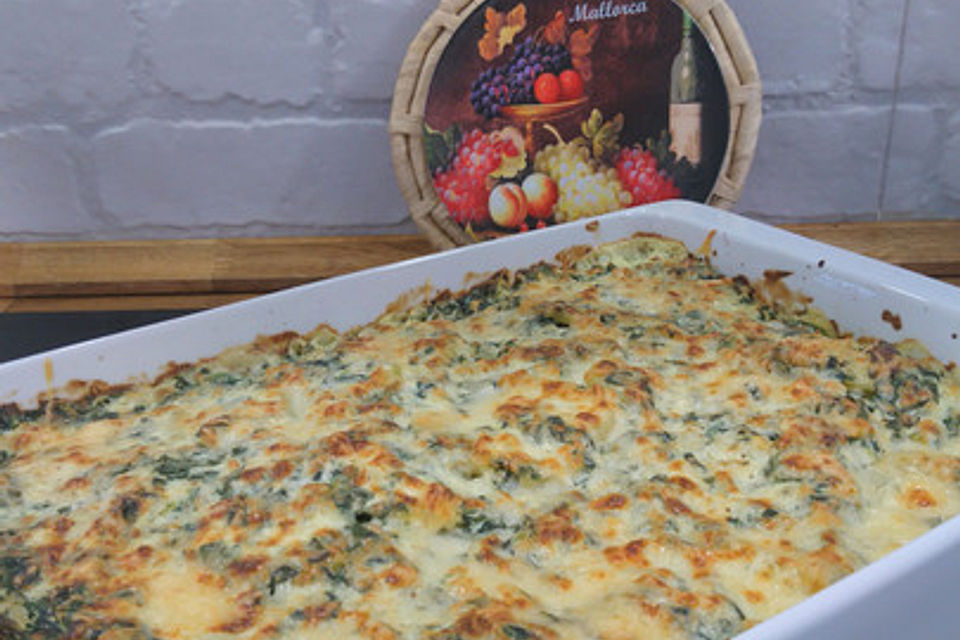 Vegetarisches, leichtes Kartoffel-Spinat-Gratin