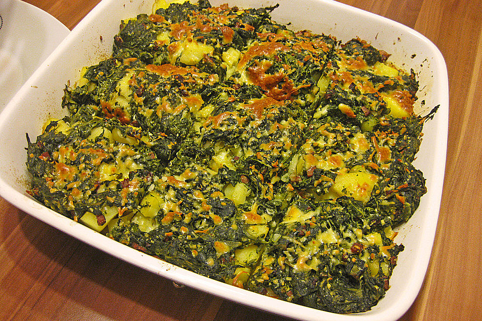 Vegetarisches, leichtes Kartoffel-Spinat-Gratin