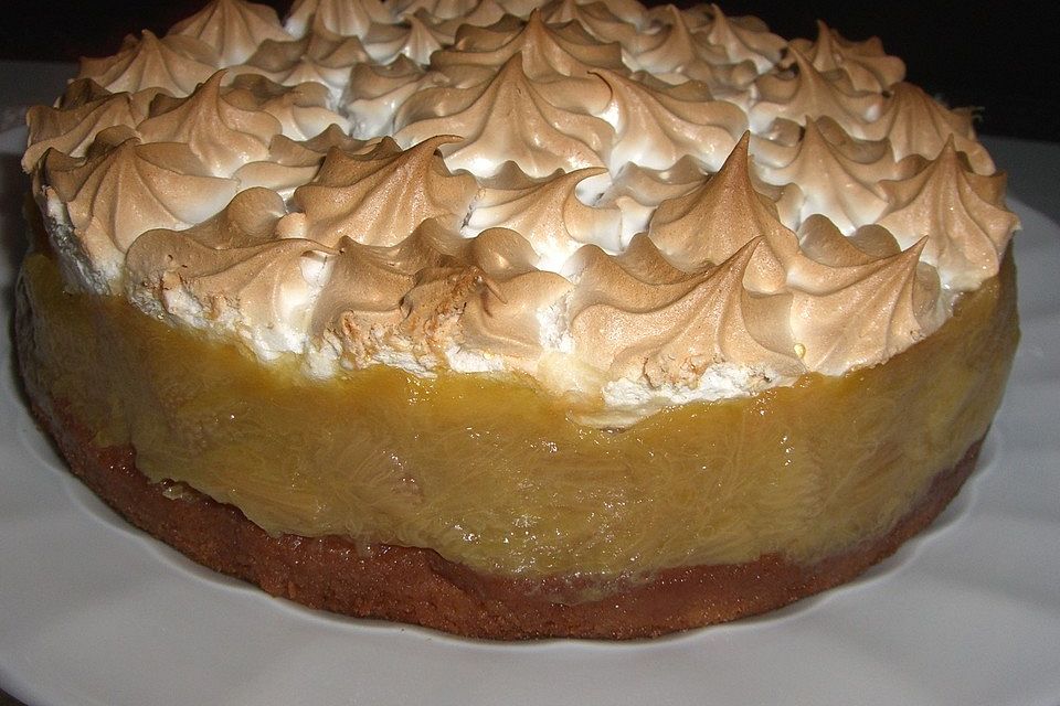 Rhabarberkuchen mit Baiserhaube