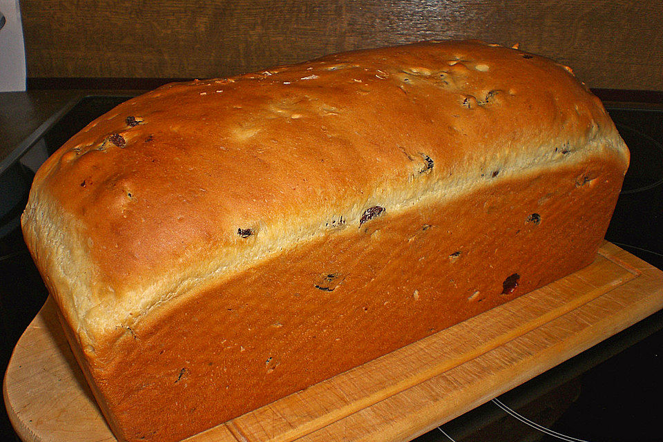 Milchbrot mit Rosinen