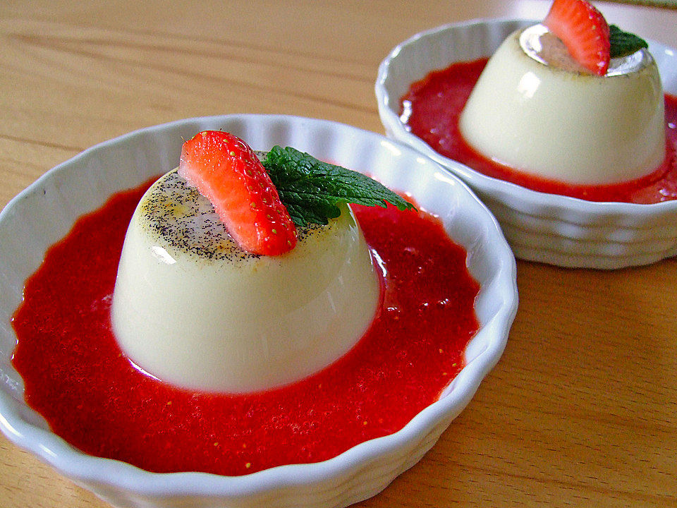 Mandelmilch Panna cotta mit weißer Schokolade von ApolloMerkur| Chefkoch