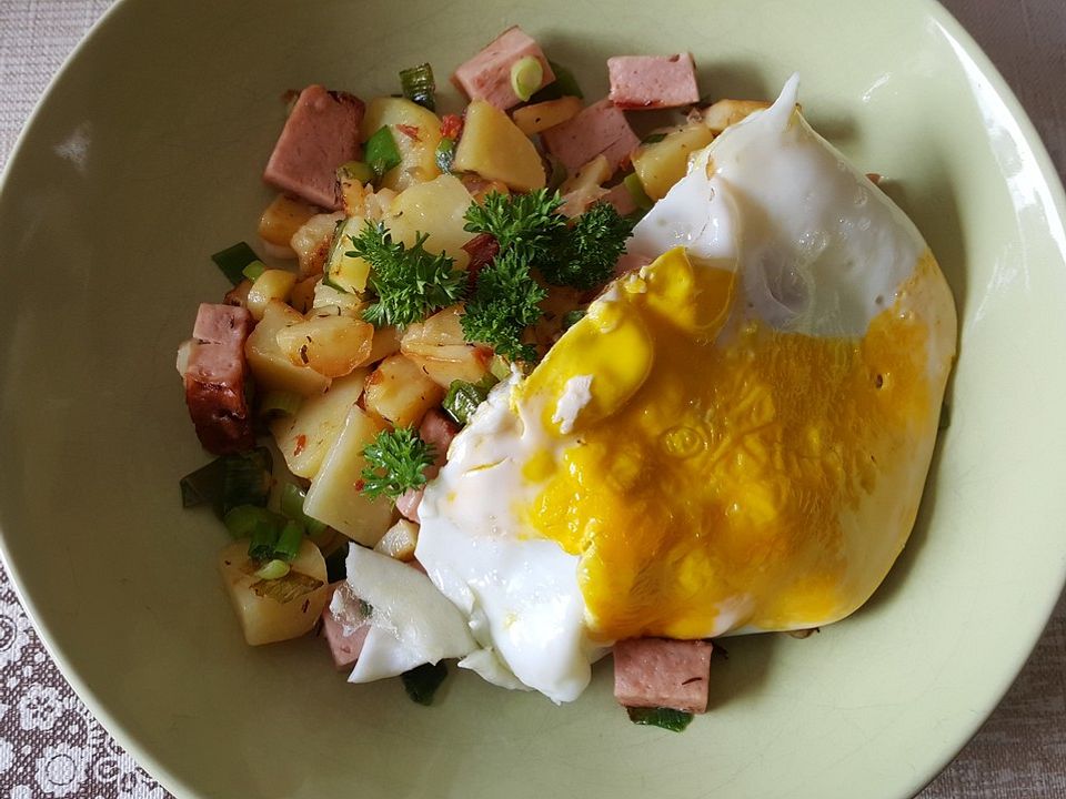 Kartoffel-Leberkäse-Pfanne mit Spiegelei von riga53 | Chefkoch Kartoffel-Leberkäse-Pfanne mit Spiegelei von riga53 | Chefkoch