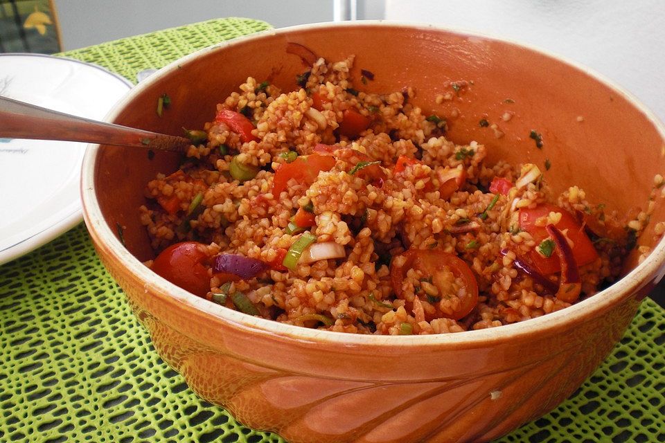 Bulgur-Salat (Kisir)