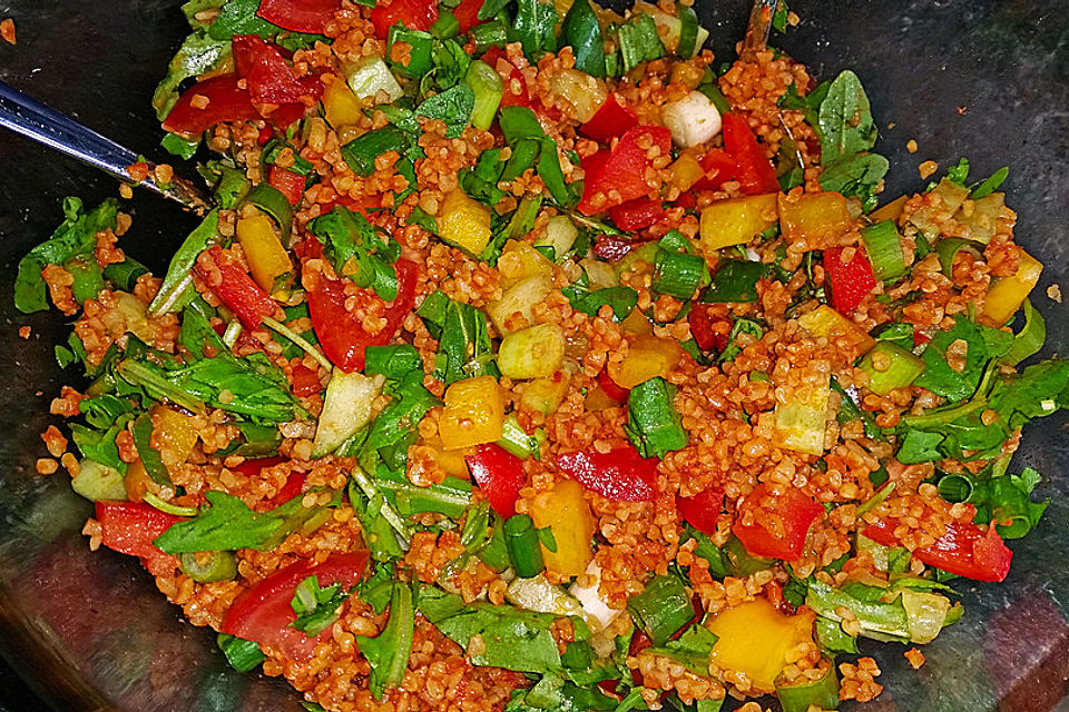 Bulgur-Salat (Kisir)