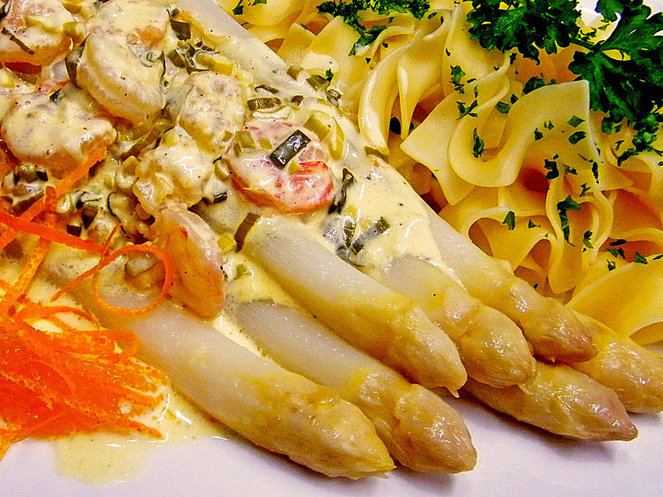 Spargel-Garnelen-Ragout in einer fruchtigen Orangen-Hollandaise von ...