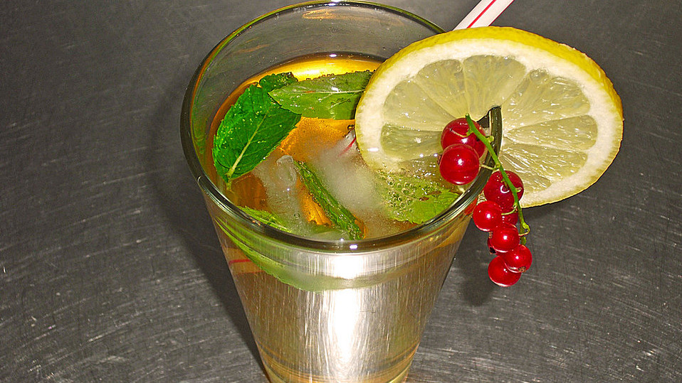 Alkoholfreier Cocktail mit Kräuterlimonade von Rahmspinat1