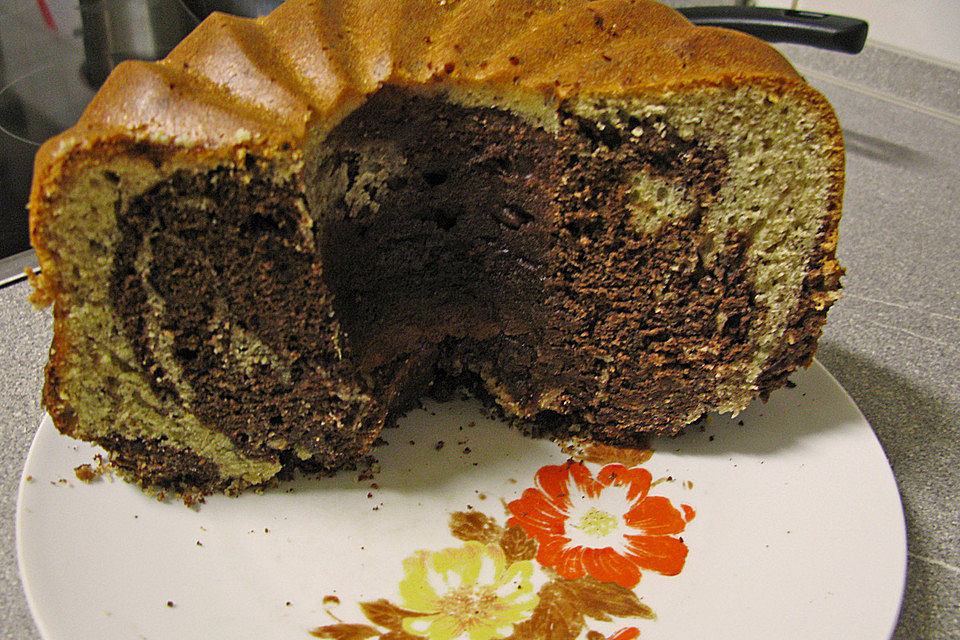Joghurt-Mamorkuchen Joghurt-Mamorkuchen