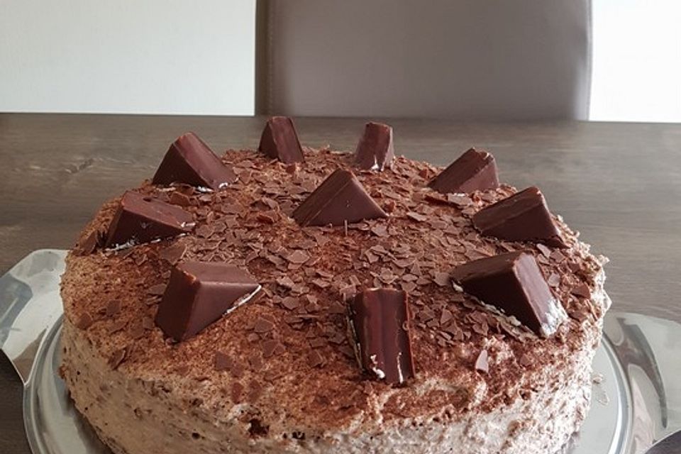 Kinder Pingui-Torte