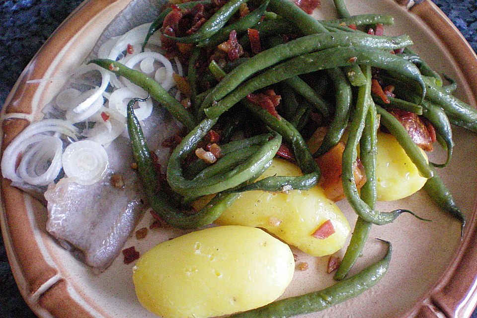 Matjes mit Bohnen und Specksoße à la Gabi Matjes mit Bohnen und Specksoße à la Gabi