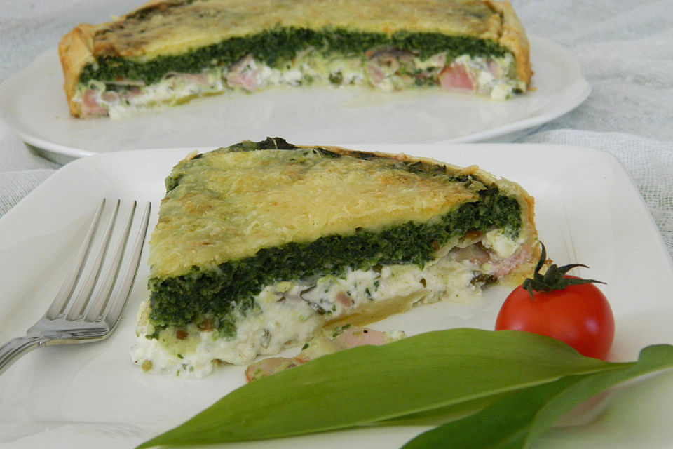 Spinat-Quiche mit Bärlauch-Schafskäse-Boden