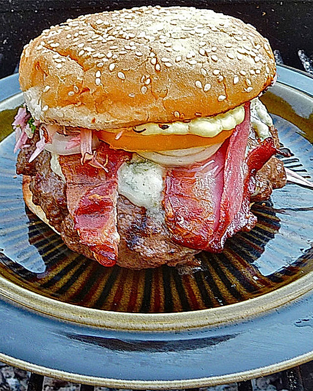 Peerfection-Burger mit Krautsalat