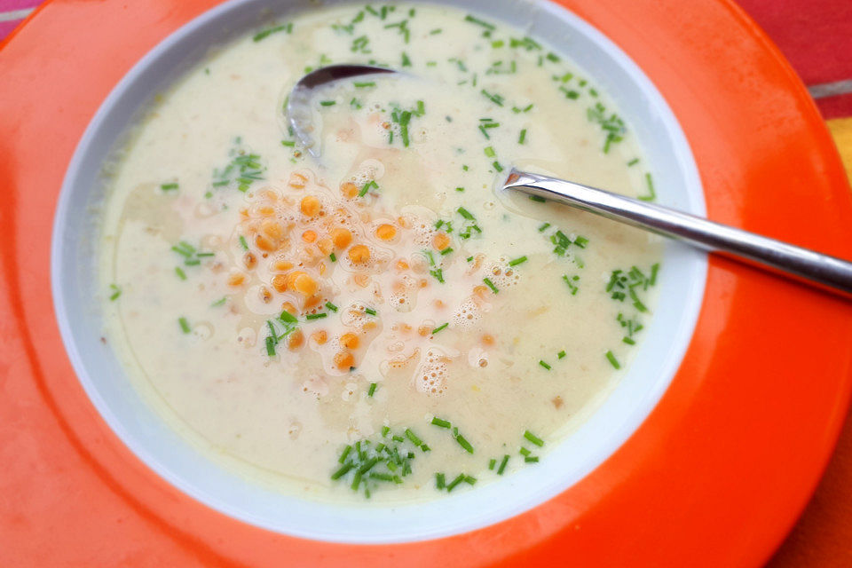 Chicoree-Suppe mit roten Linsen