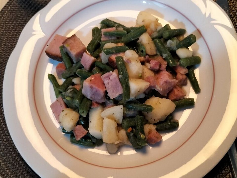 Grüner Bohneneintopf mit Speck und Kassler à la Gisela und Fred| Chefkoch Grüner Bohneneintopf mit Speck und Kassler à la Gisela und Fred| Chefkoch