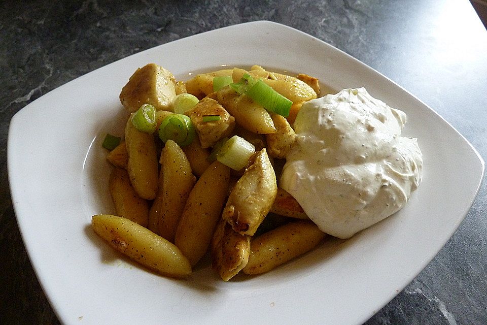 Schupfnudeln mit Hähnchen und Dip