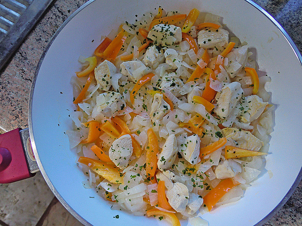 krümeltigers ZwiebelPaprikaPfanne mit Hühnerbrust von 007krümeltiger