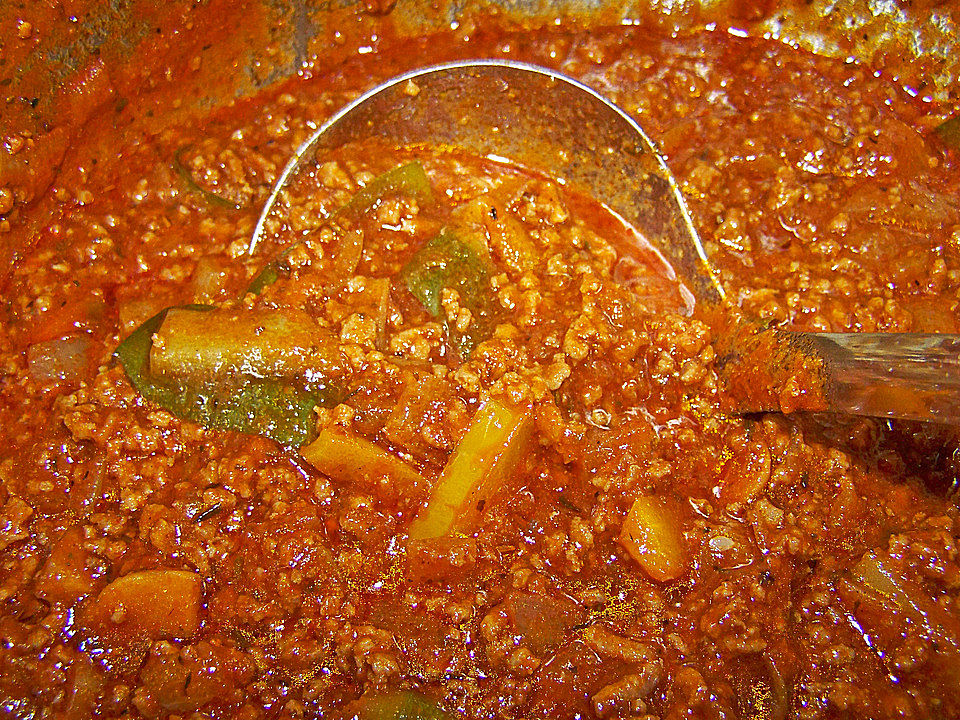 Rheinische Gemüsebolognese mit Zucchini, Paprika und Champignons von ...